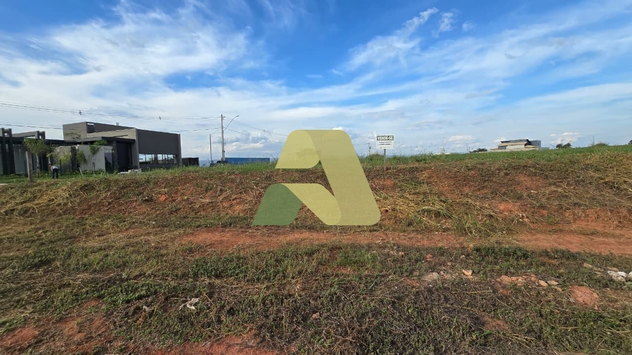 📍 Lote B3 de esquina, com vista privilegiada e posição estratégica dentro do condomínio. Enseada Belvedere: exclusividade, lazer e qualidade de vida em um dos cenários mais encantadores de Minas Gerais.