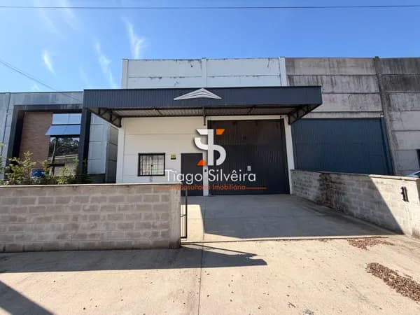 Galpão para locação em localização estratégica – São José/SC