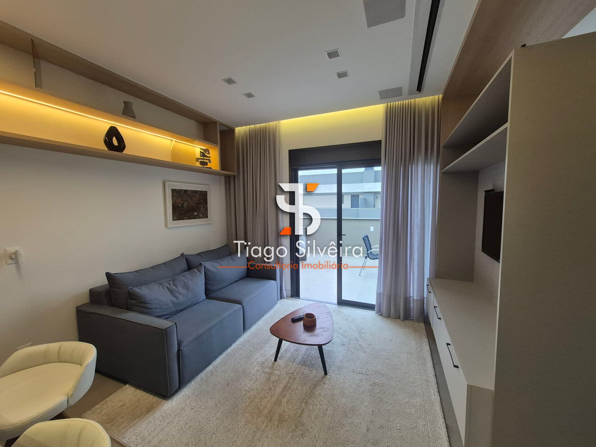 Cobertura Residencial 1 Quarto, Mobiliada, 1 Vaga - First SC-401