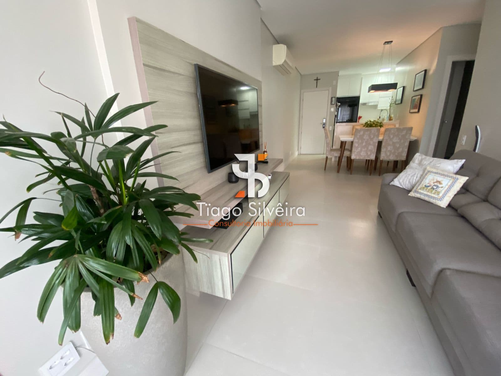 Apartamento à Venda no Edifício D/One – Centro de Florianópolis