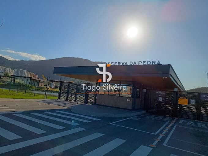 Terreno à venda no Condomínio Reserva da Pedra – 300m²