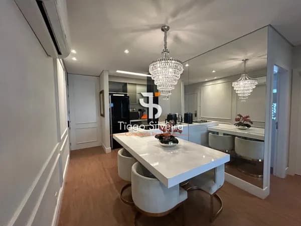 Apartamento com 2 Quartos e 2 banheiros à Venda, 75 m² por R$ 1.800.000
