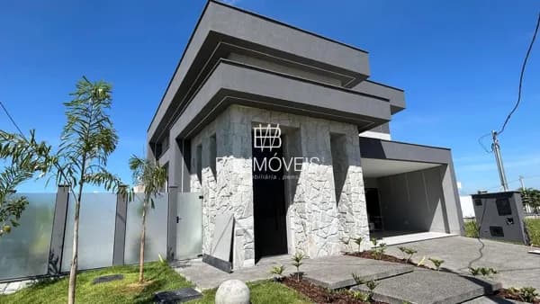 Casa Térrea com 3 Suítes no Jardins Capri