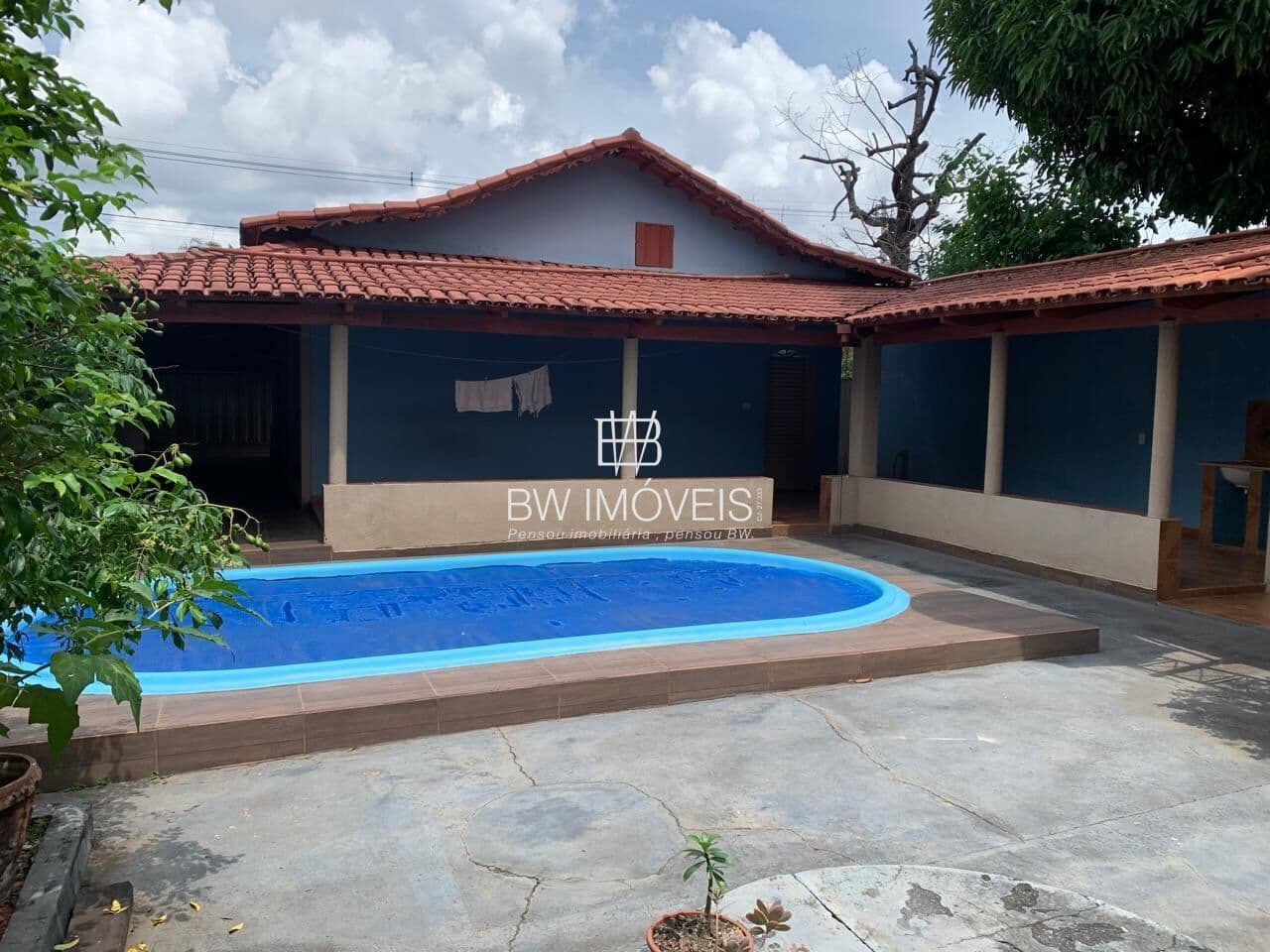 Casa 3 quartos com Piscina Setor Faiçalville Sozinha no Lote