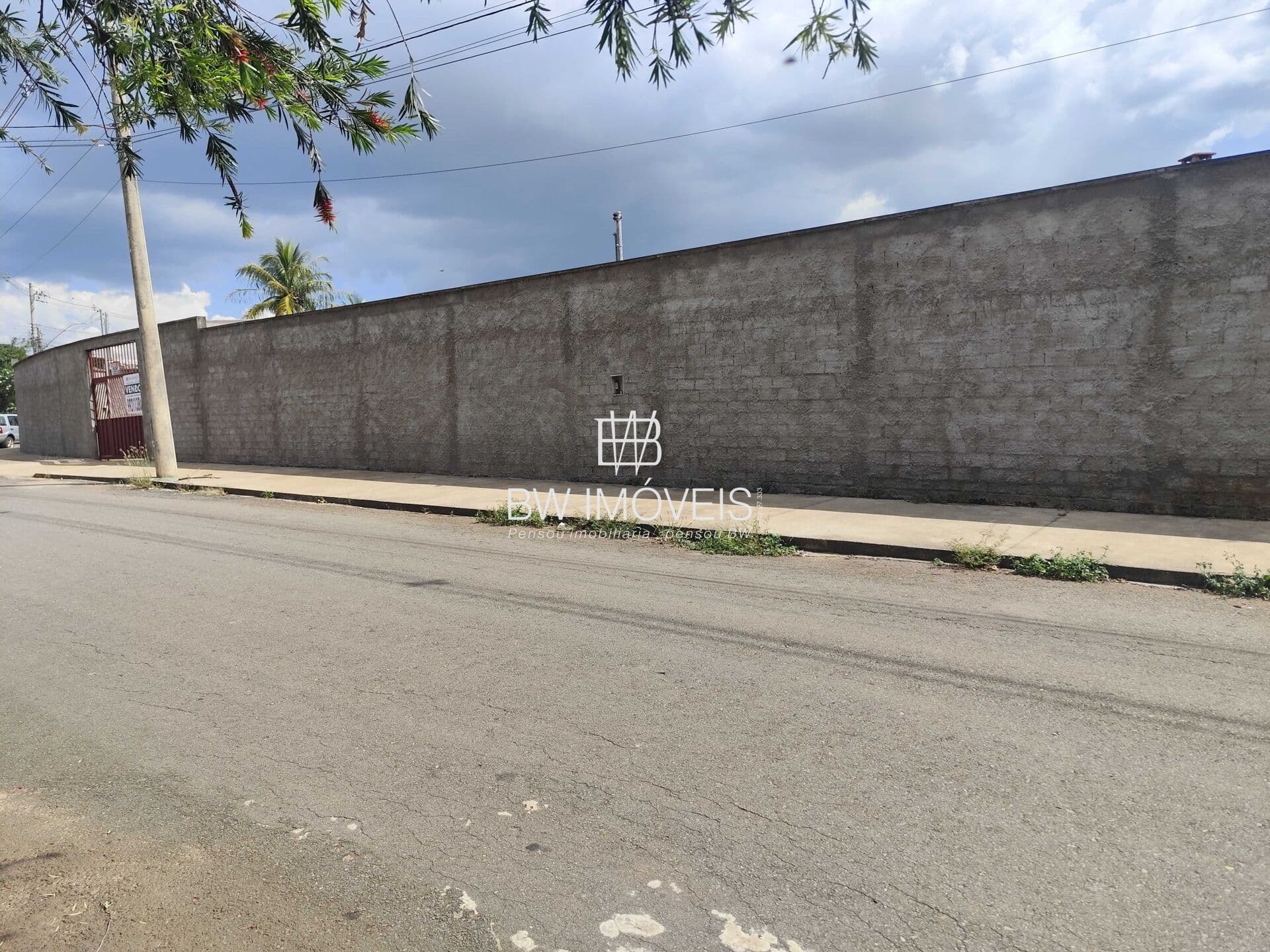 Terreno Lote, Jd Presidente, 693 m², Murado, Depósito e telhado para garagem, Residencial ou Comercial