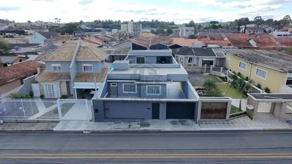 Casa em Campo Largo - Vila Otto