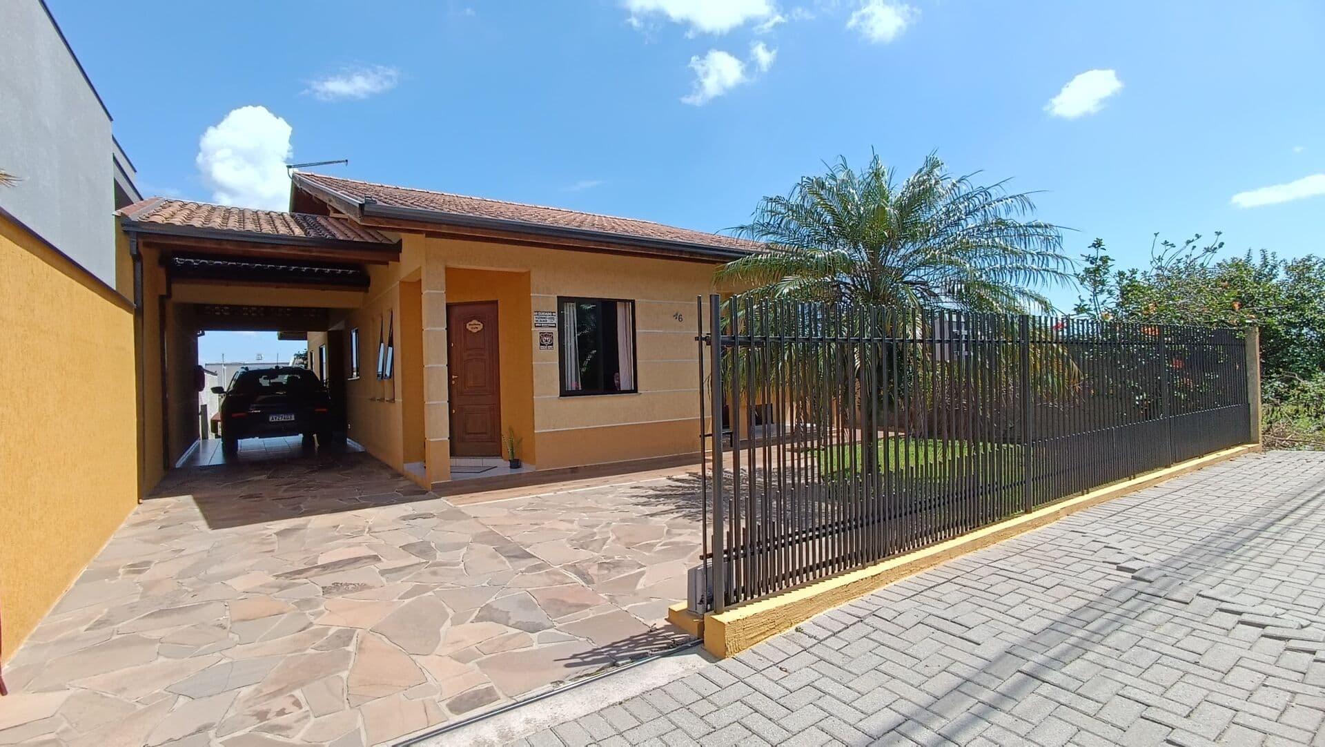 Casa à Venda na Vila Bancária – Campo Largo