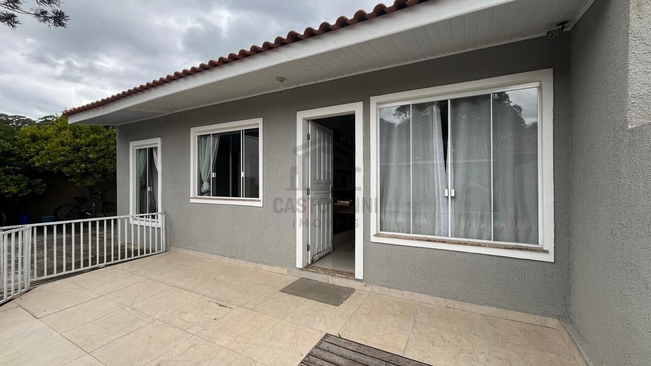 Casa em Campo Largo - Jardim Bela Vista