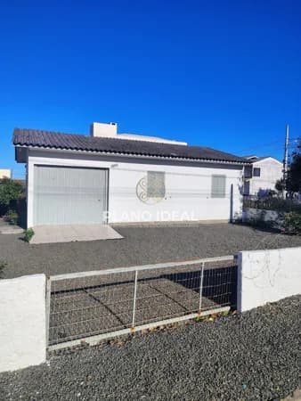 Casa à venda no bairro Jardim Atlântico em Balneário Arroio do Silva