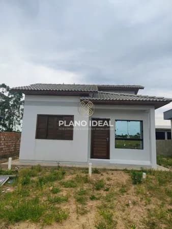 Casa com 2 quartos no bairro Hercílio Luz