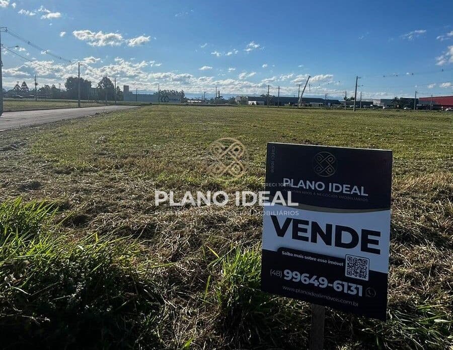 Terreno comercial a 500 metros do Hospital Unimed - Araranguá - SC