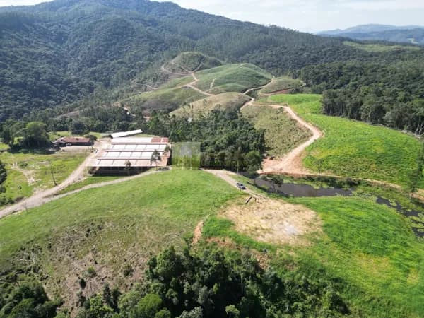 Fazenda Pecuária Com Confinamento em SC