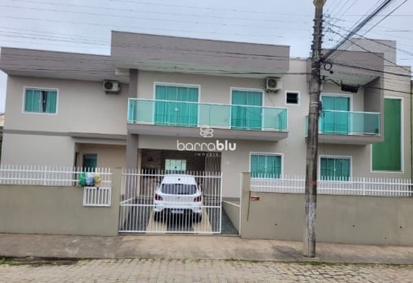 Casa 3 quartos (1 suíte) mobiliada no Centro - Balneário Piçarras - SC
