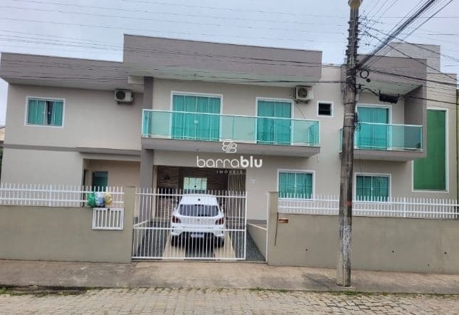 Casa 3 quartos (1 suíte) mobiliada no Centro - Balneário Piçarras - SC