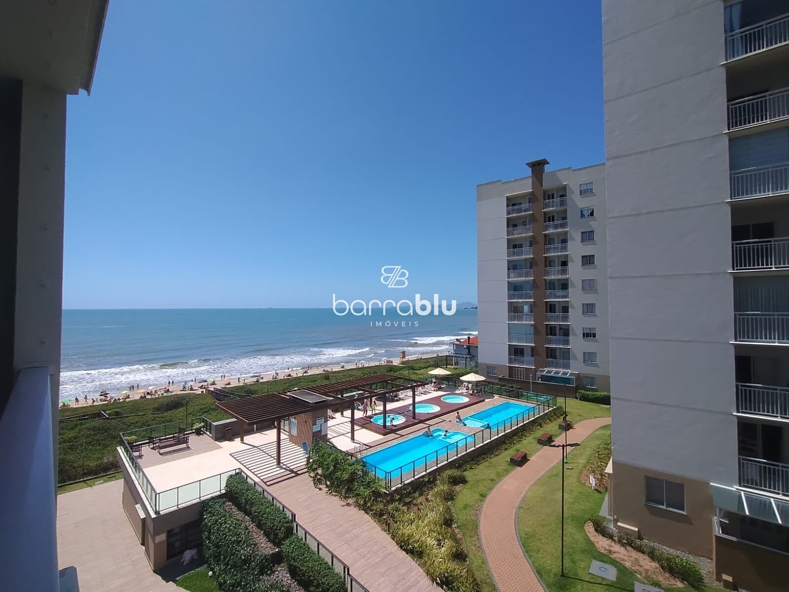 Apartamento mobiliado no Vila Açoriana, 2 dormitórios (59,00m²) no bairro Itajubá - Barra Velha/SC.