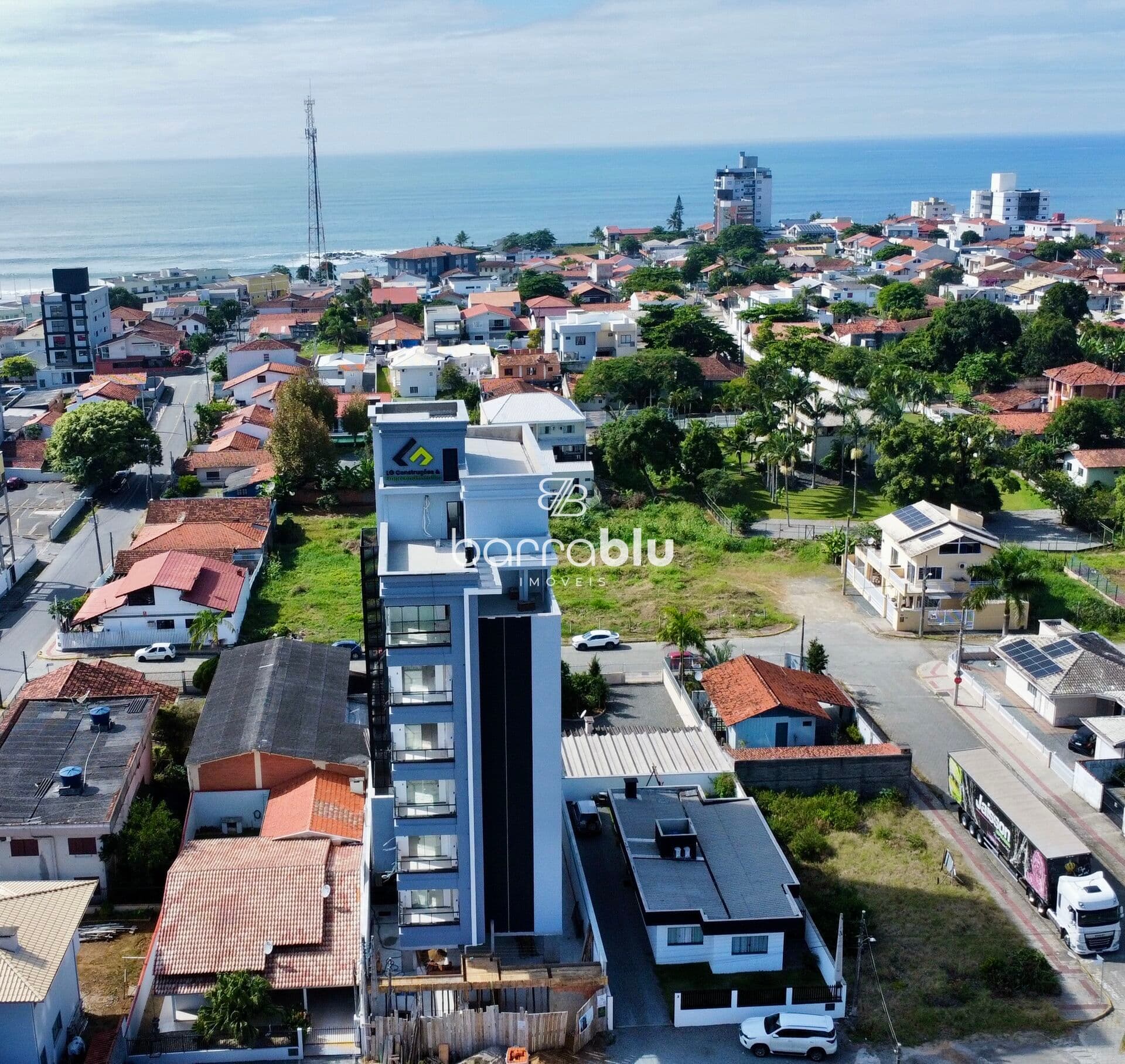 Apartamento 02 quartos (1 suíte), Central Residence no Centro de Barra Velha - SC