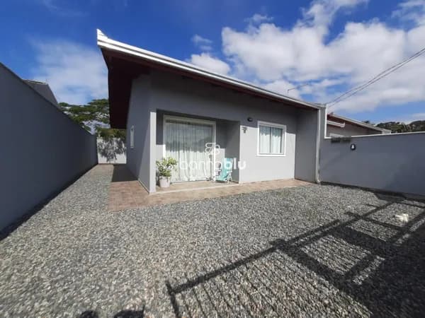 Casa mobiliada com 02 dormitórios sendo 01 suíte, Quinta dos Açorianos, Barra Velha - SC