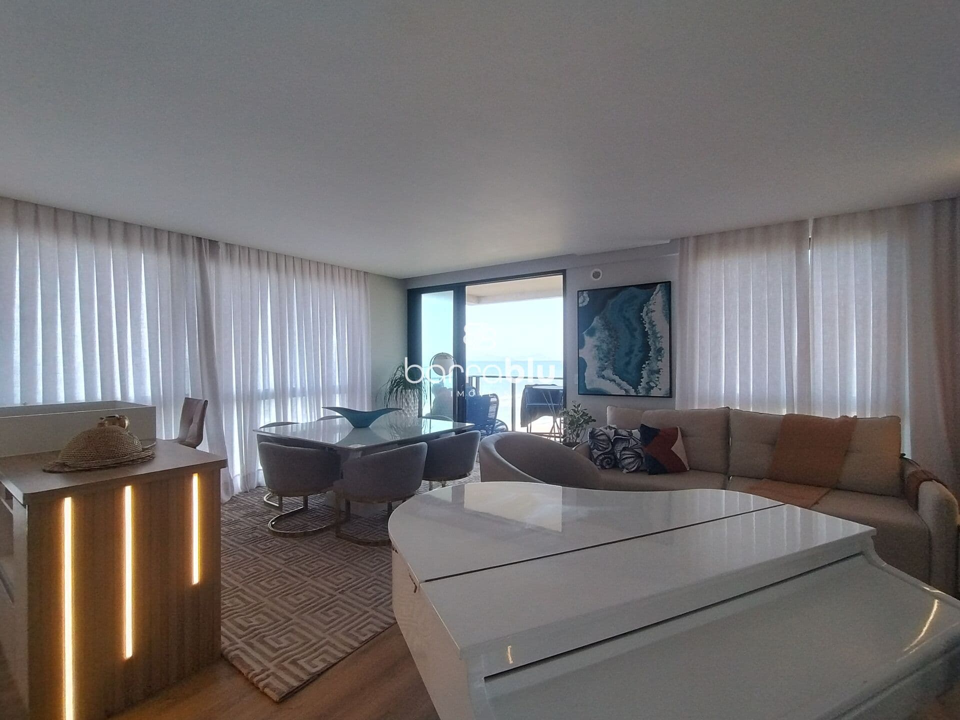 Apartamento semimobiliado pé na área, 3 quartos (1 suíte) 111,74m² no bairro Itajubá - Barra Velha/SC.
