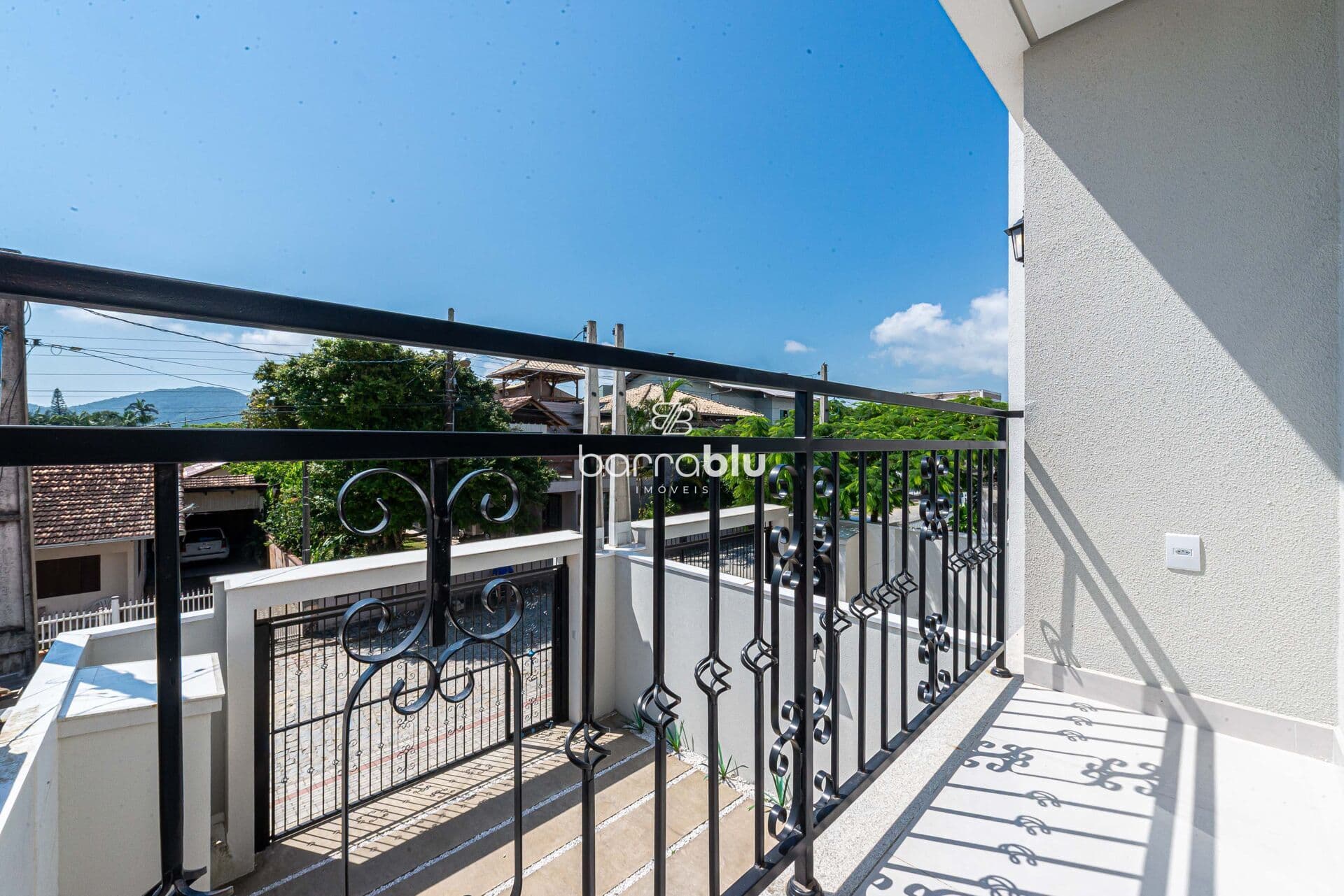 Triplex a 200 metros da Praia da Armação em Penha