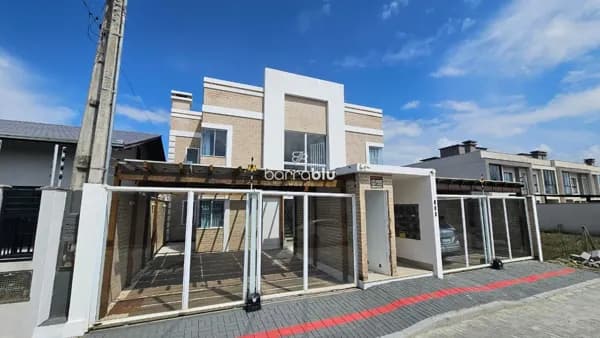Apartamento mobiliado apenas 600 metros da praia!