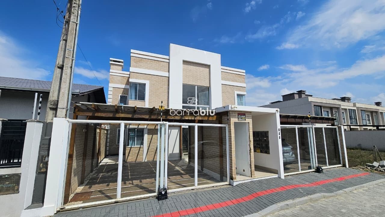 Apartamento mobiliado apenas 600 metros da praia!