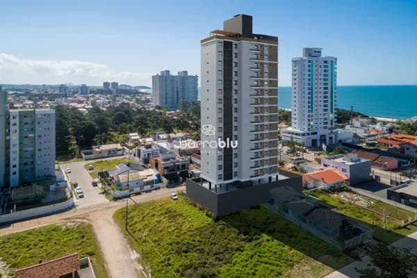 Apartamentos no Piazza Del Mare, 3 quartos (1 suíte + 2 demi) 99,90m² no bairro Itacolomi - Balneário Piçarras/SC