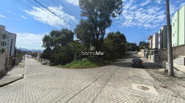 Terreno de esquina em rua pavimentada no bairro Guanabara (1.227,00m²) - Joinville/SC
