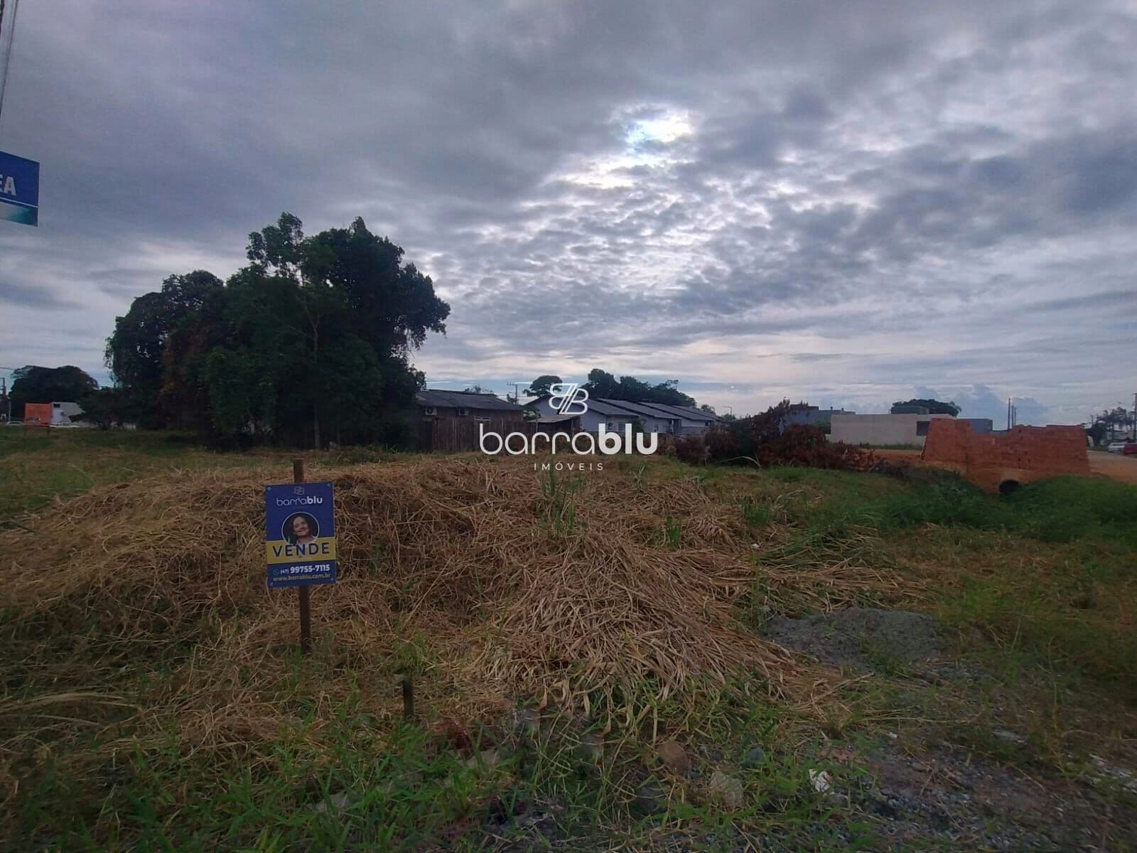 Terreno na principal avenida do bairro Quinta dos Açorianos em Barra Velha