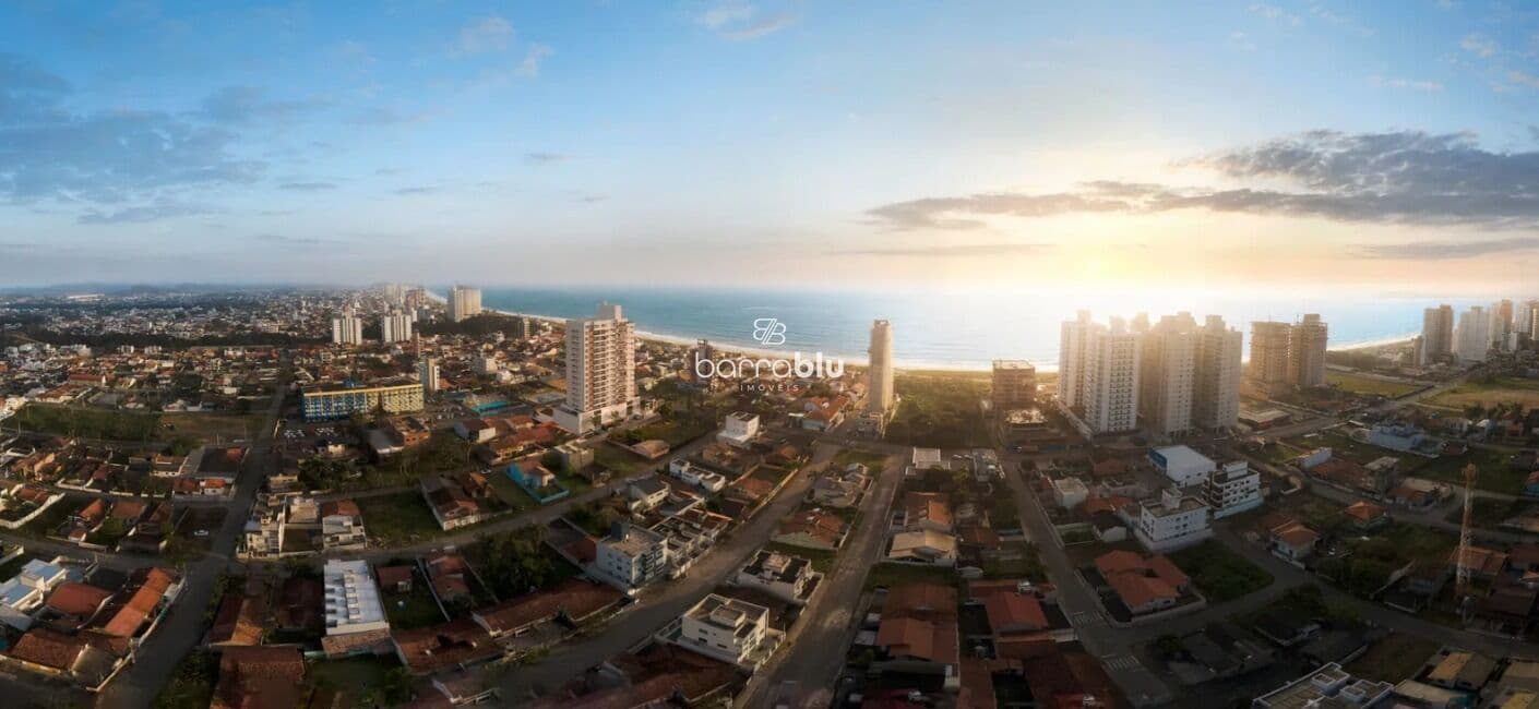 Apartamentos no Gran Torino á 200 metros da praia, bairro Itacolomi - Balneário Piçarras/SC.