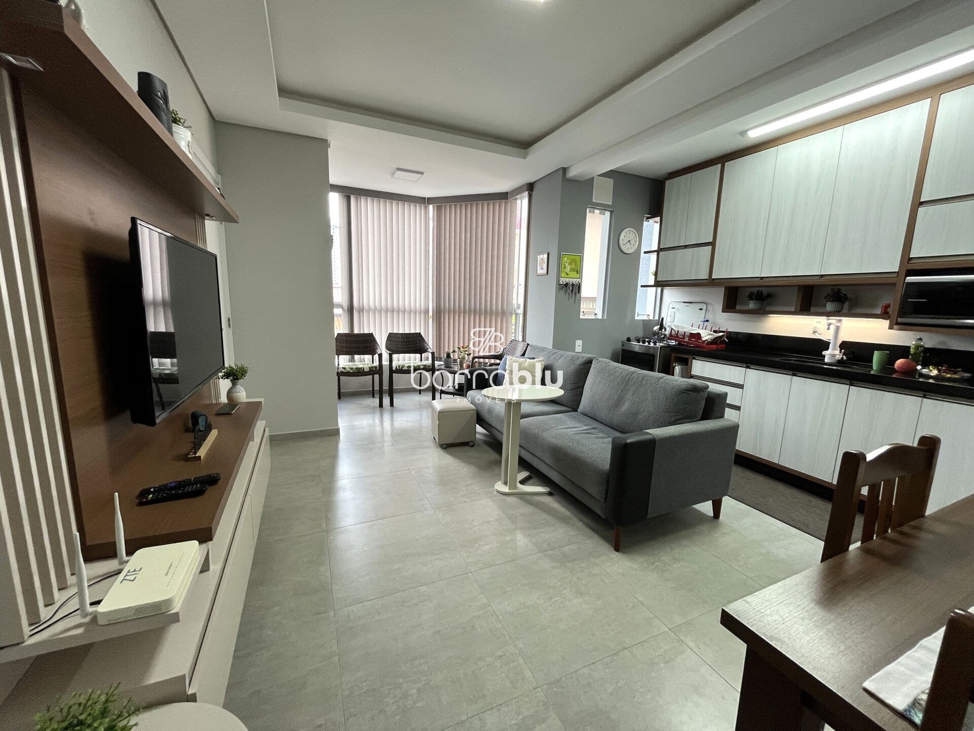 Apartamento a 70 metros do mar, 2 dormitórios (1 suíte) no bairro Tabuleiro - Barra Velha/SC.
