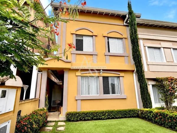 Casa à venda em condomínio fechado na Colônia, Jundiaí/SP
