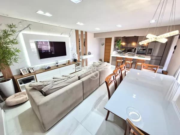 Apartamento à venda na Vila Lacerda, Jundiaí/SP.