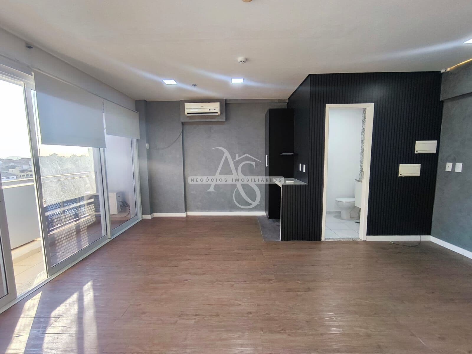 Sala Comercial a Venda - Ed Mondial - Jundiai