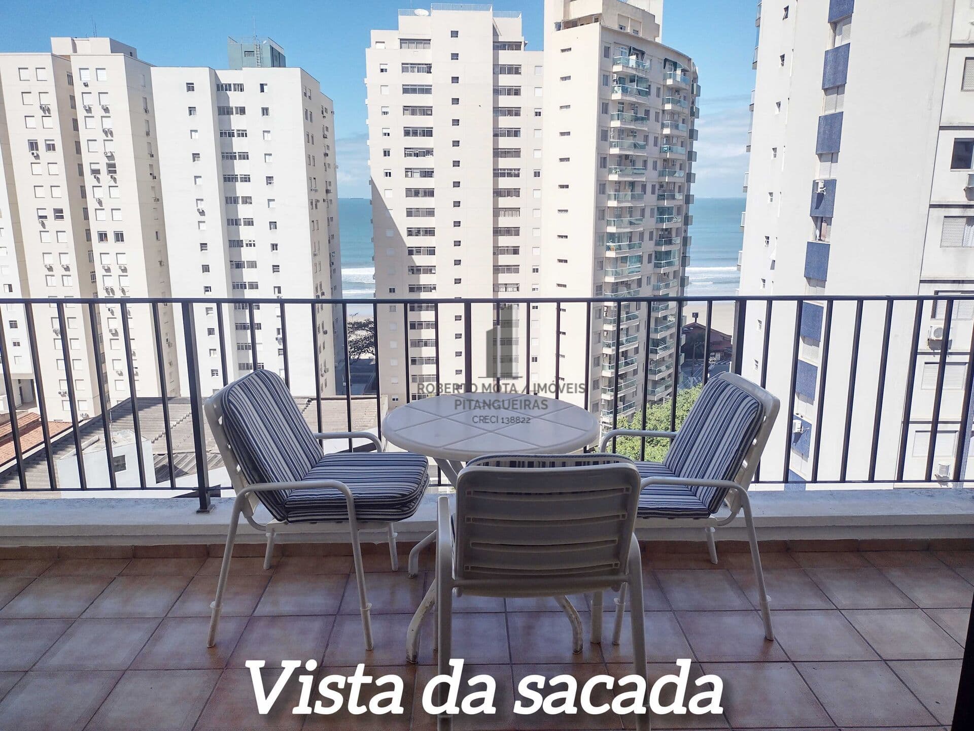 Apartamento em Guarujá - Pitangueiras