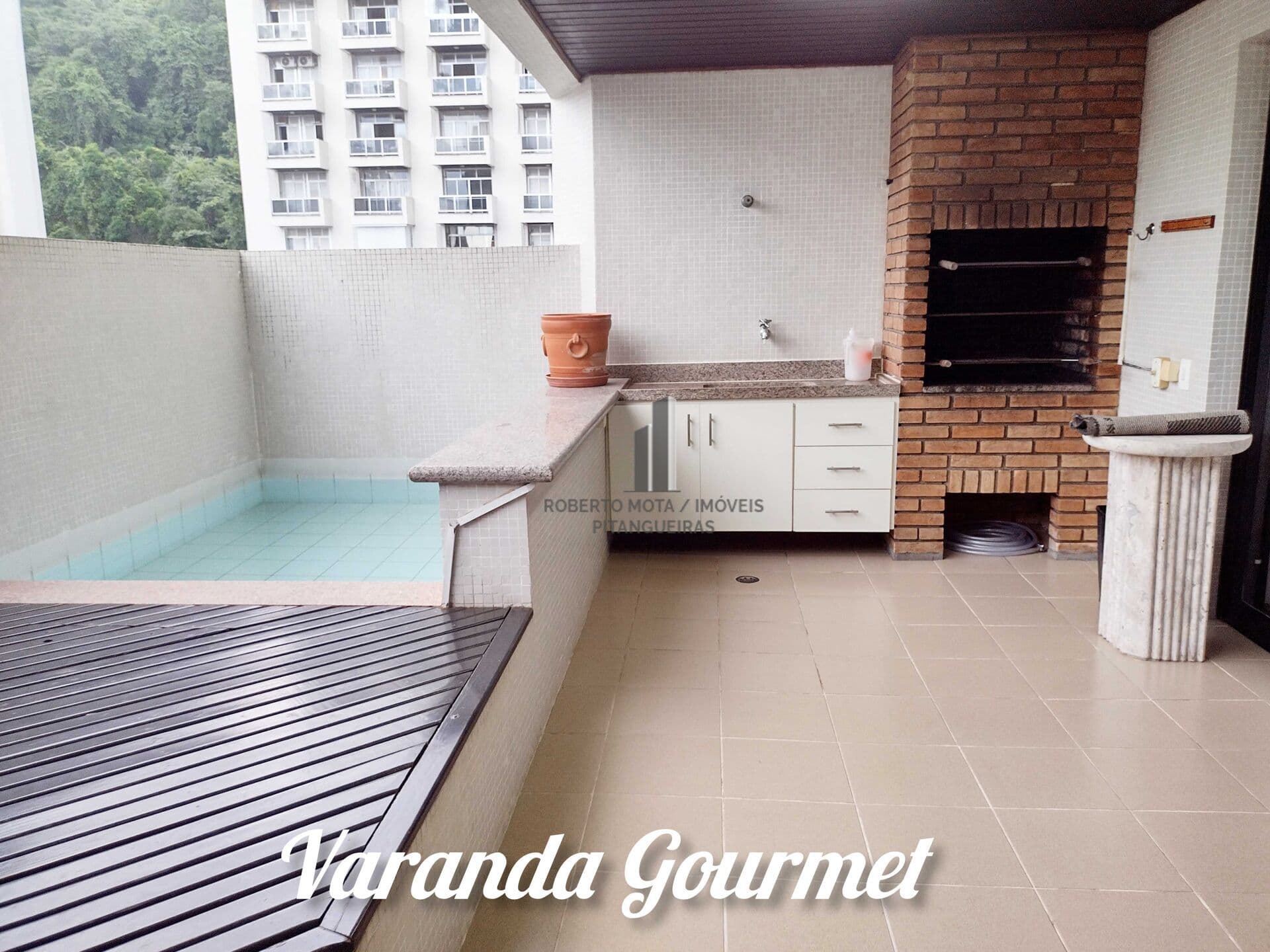 Apartamento com 4 Quartos à venda, 192m² - Praia das Pitangueiras