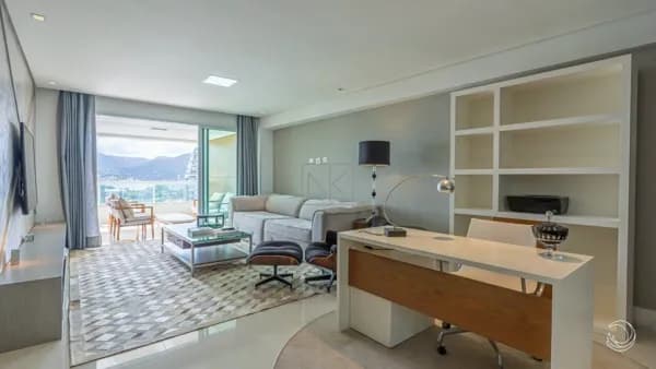 Apartamento com vista mar de 162,81m² com 2 suítes na Biramar Norte