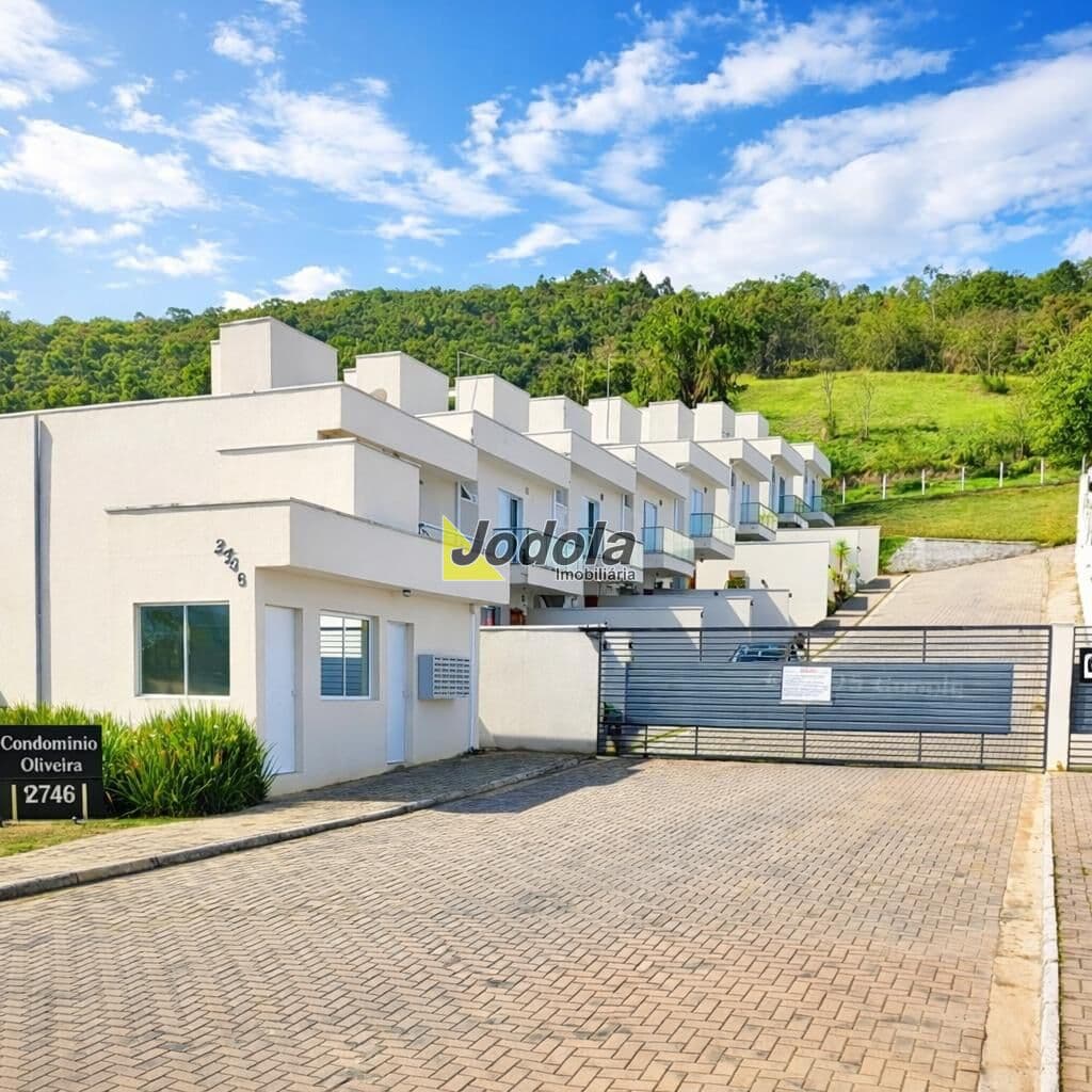 Sobrado com Piscina à Venda – Itaoca | Guararema/SP
