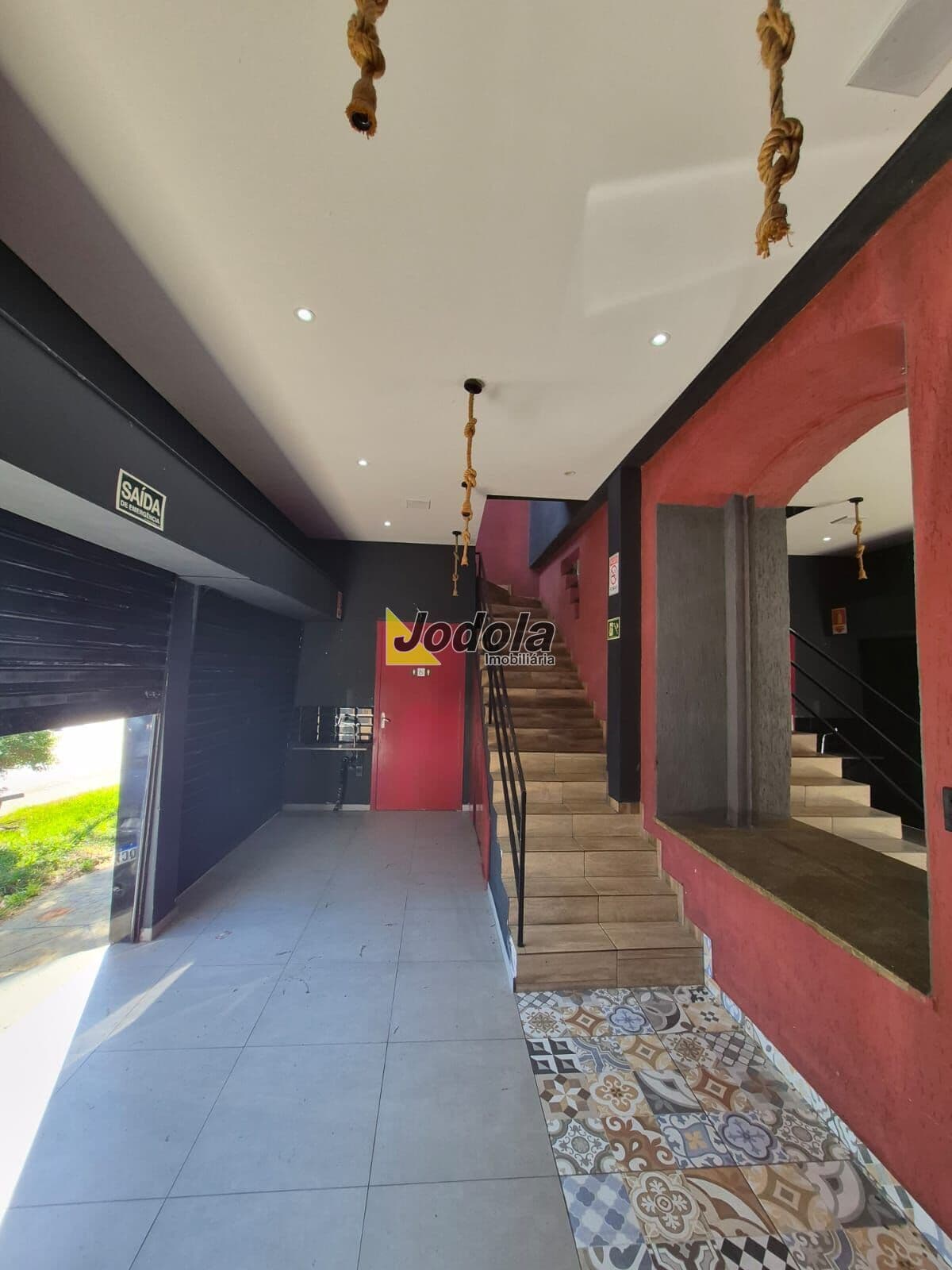 Salão Comercial para Locação no Centro de Guararema