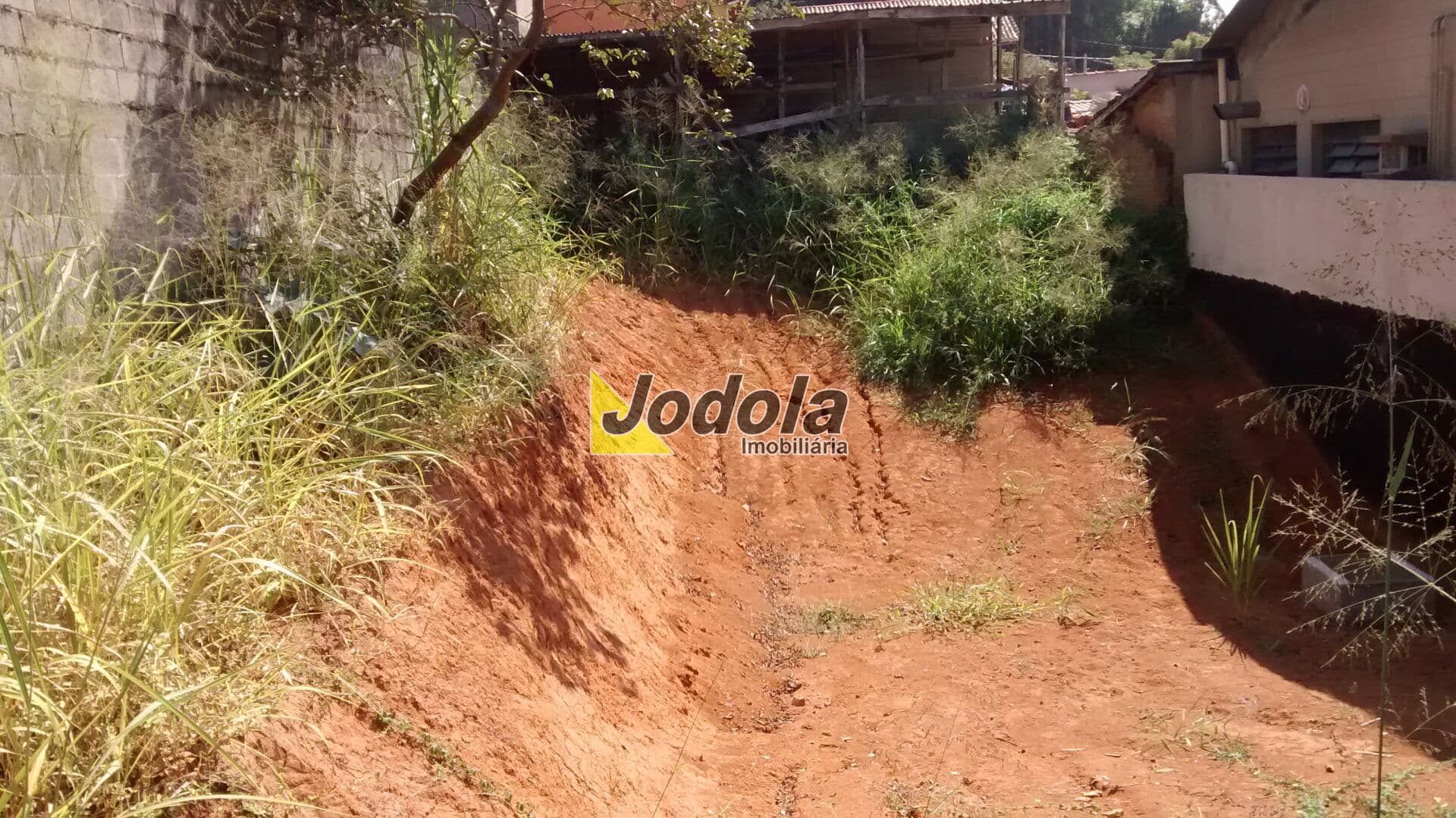 Terreno à Venda – Centro - Guararema/SP