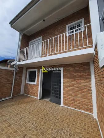 Sobrado à Venda – Centro - Guararema/SP