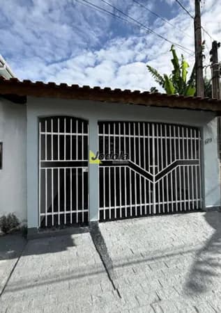 Casa Térrea à Venda em Guararema – Bairro Nogueira - Guararema/SP