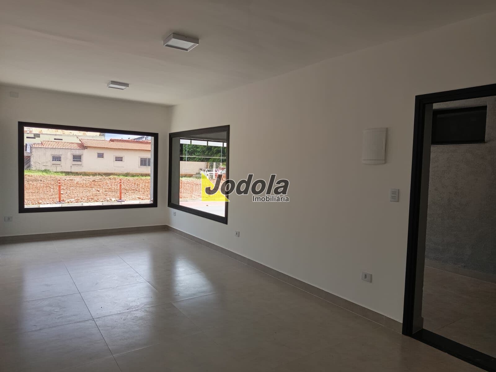 Sala Comercial Térrea para Locação