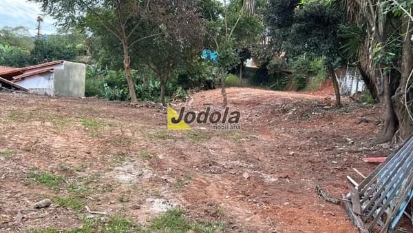 Terreno à Venda – Centro - Guararema/SP