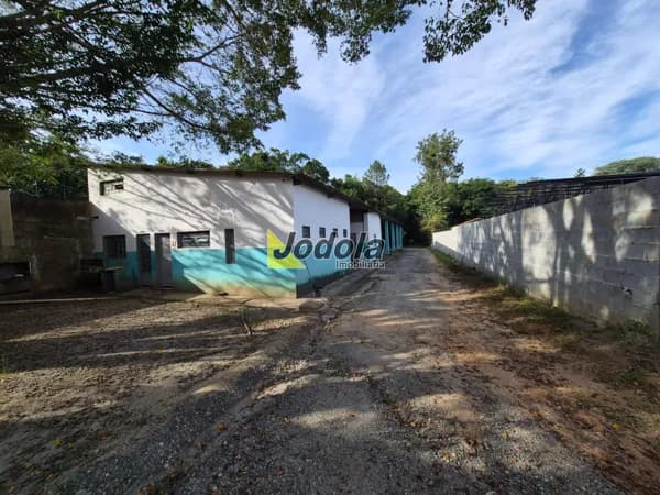 Galpão Comercial para Locação em Guararema
