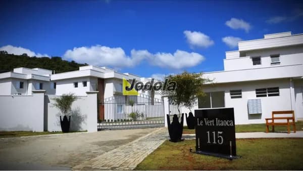 Sobrado à Venda - Residencial Levert - Itaoca - Guararema/SP