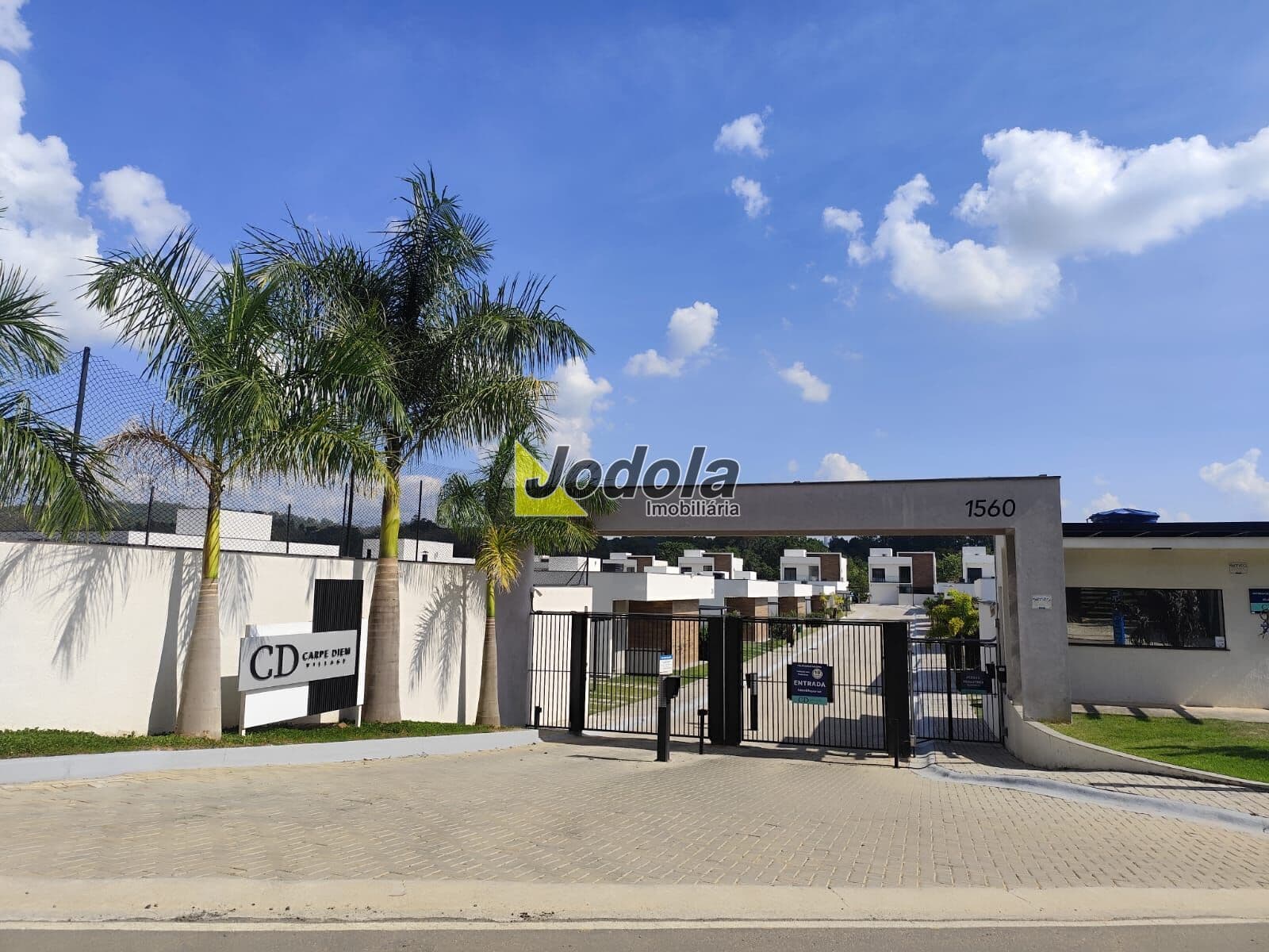 Casa Térrea de Alto Padrão à Venda no Residencial Carpe Diem | Guararema/SP