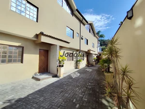 Sobrado em Guararema - Sitio dos Quinze