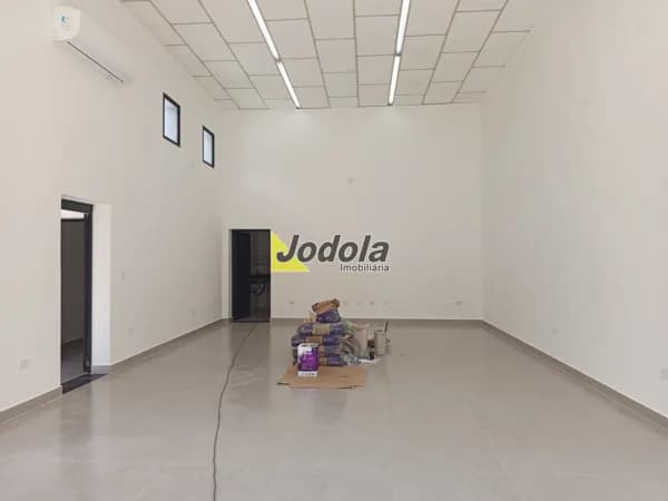 Sala Comercial Térrea para Locação
