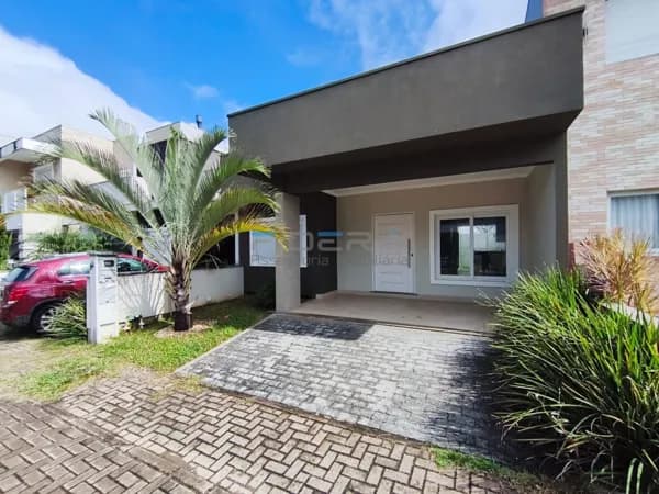 Casa Decorada e Mobiliada à Venda no Condomínio Valle dos Lírios – Cachoeirinha