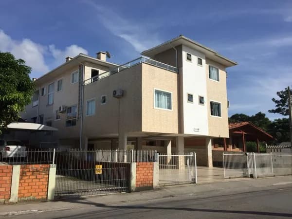 Apartamento para alugar no bairro Ingleses do Rio Vermelho em Florianópolis/SC